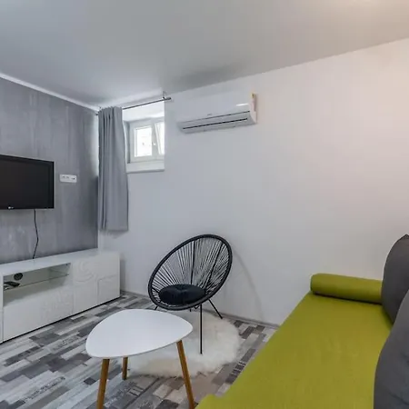 3m - One Bedroom * 스플리트